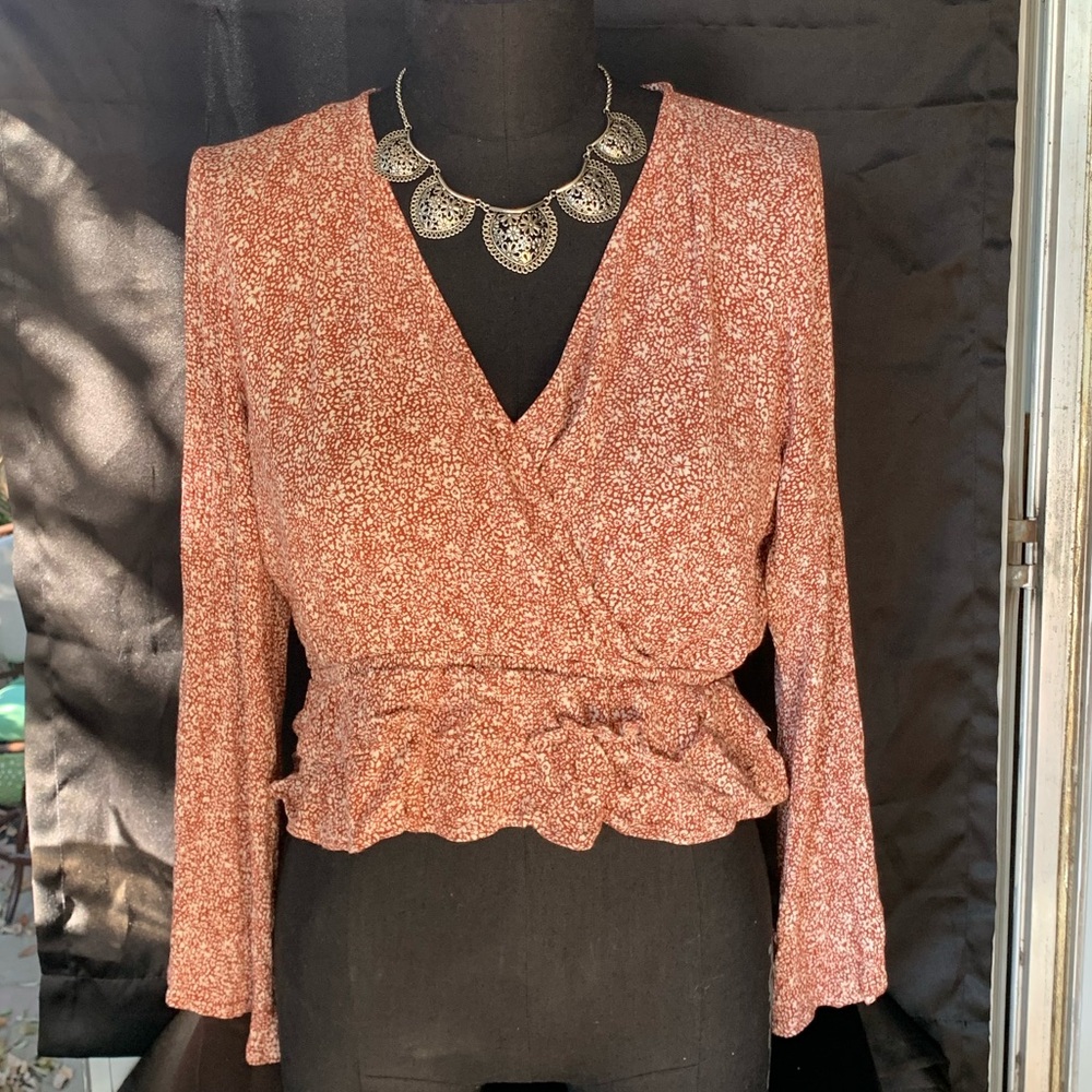 Ruched crop orange floral long sleeve blouse
